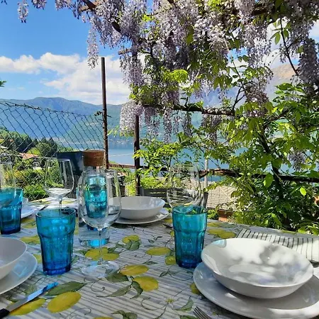 Ferienhaus Casa Vacanze - Casa Quattro Luci Tronzano Lago Maggiore